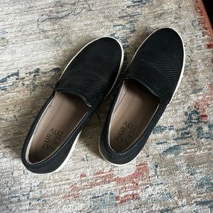 Naturalizer slip ons